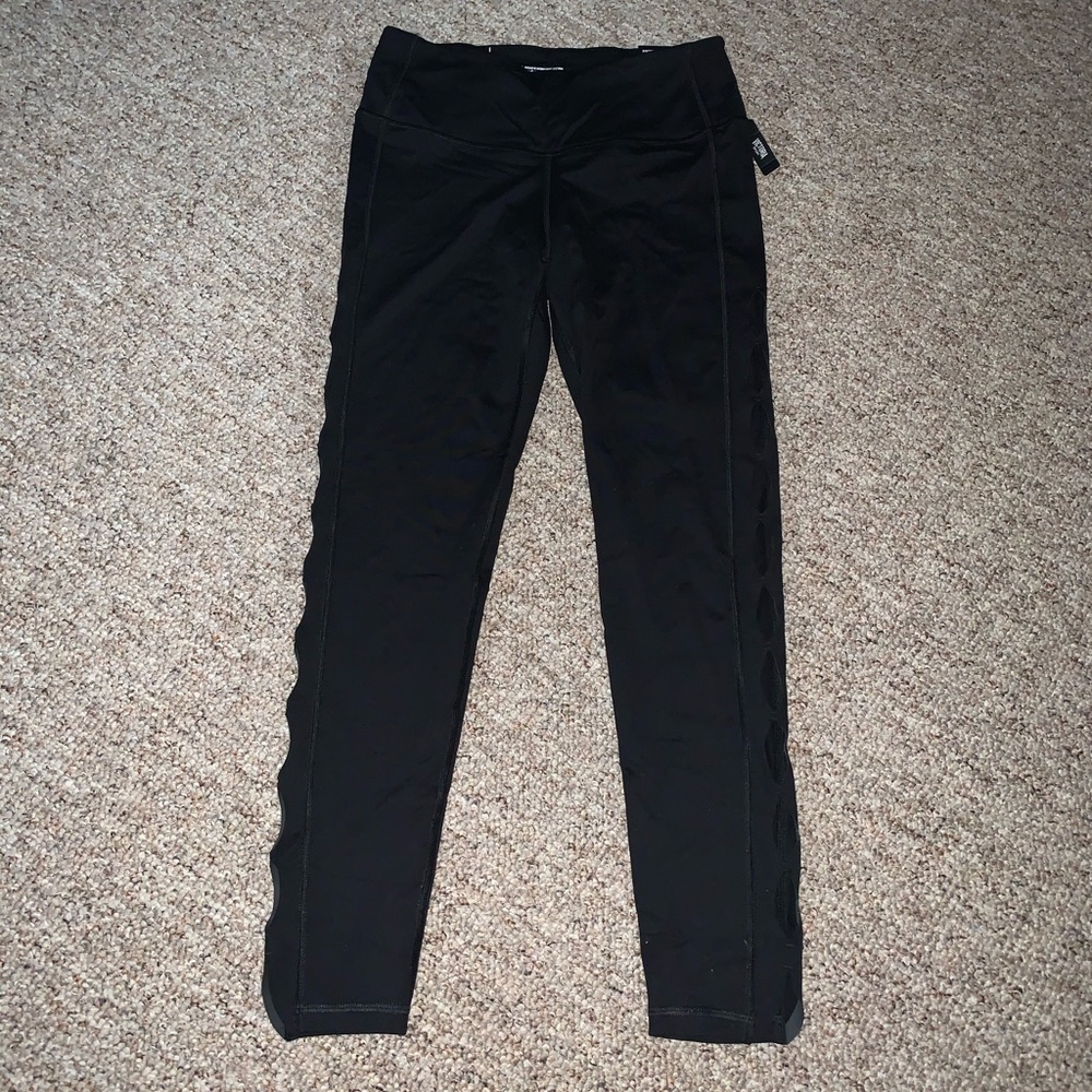 Victoria Sport knockout tight NWT
